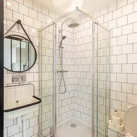 Bright And Functional Studio In The Heart Of * Παρίσι